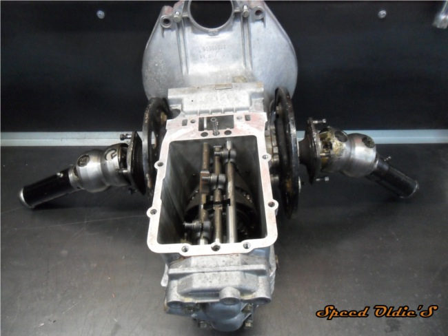 Contrôle boite de vitesse 2cv Citroen garage speed Oldie'S restauration garage collection 78 28